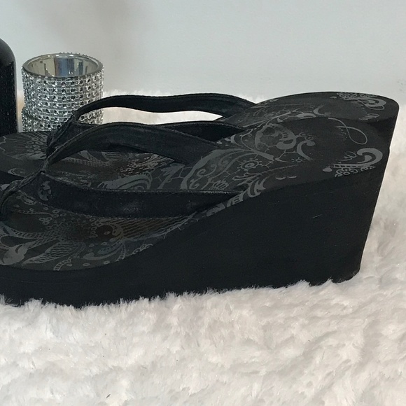 ⭐️Host Pick Twice‼️⭐️ Billabong Women’s Black Wedge Thong Sandals With Platform - Picture 4 of 11